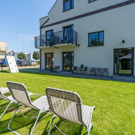 ベッド・アンド・ブレックファスト Na Zaglowej 3*