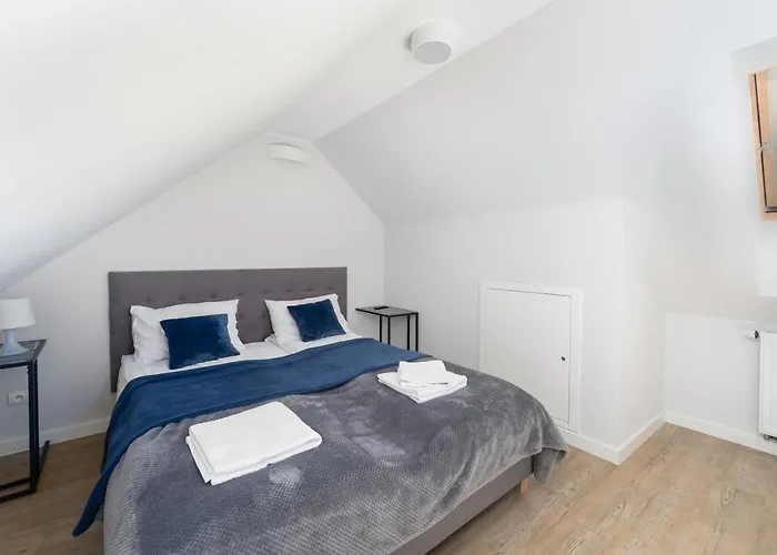 Na Zaglowej ムジェジノ