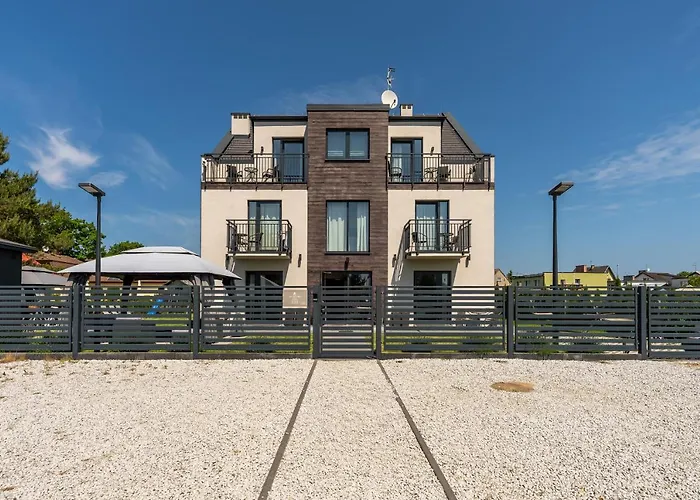 ベッド・アンド・ブレックファスト Na Zaglowej 3*